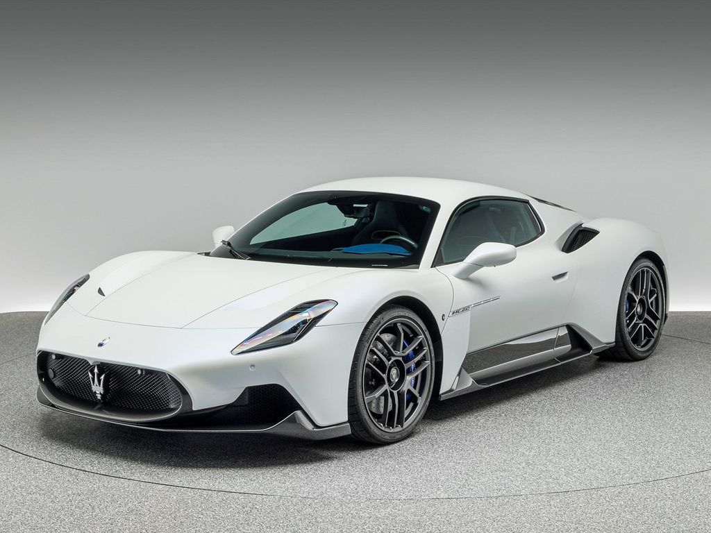Maserati MC20 2021