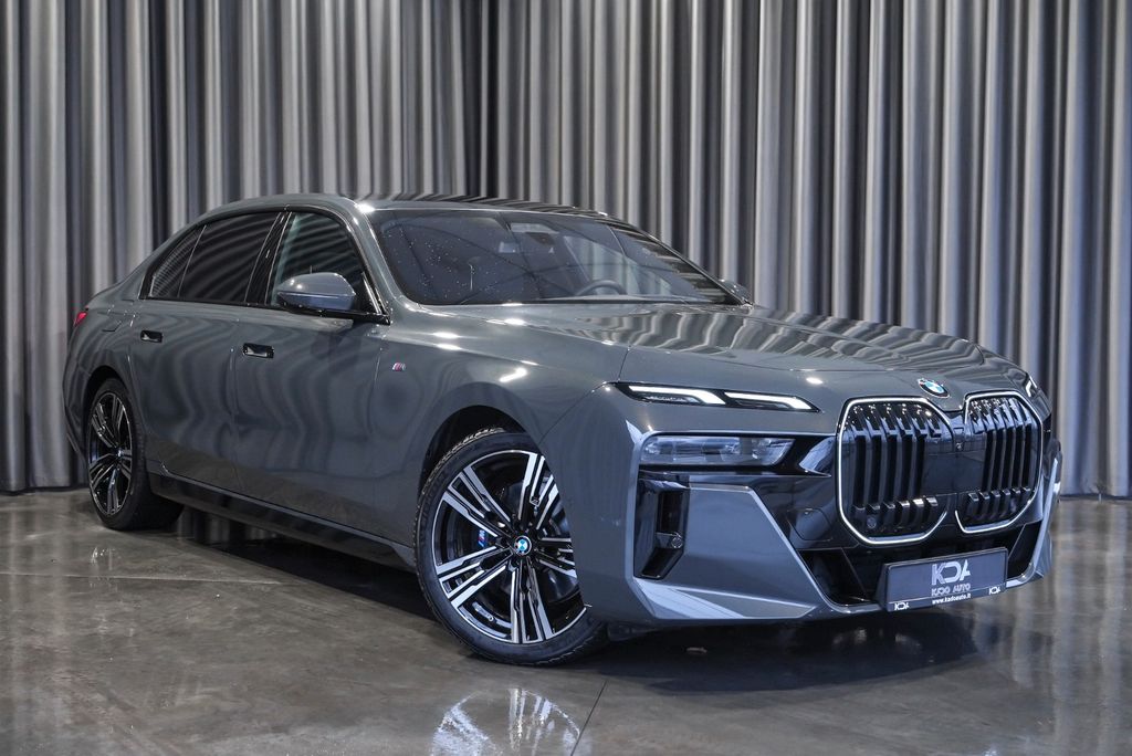 BMW 740 2024