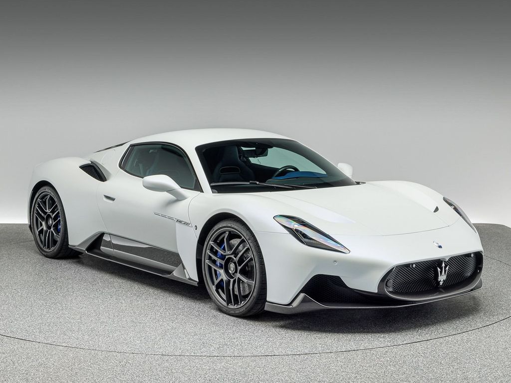 Maserati MC20 2021
