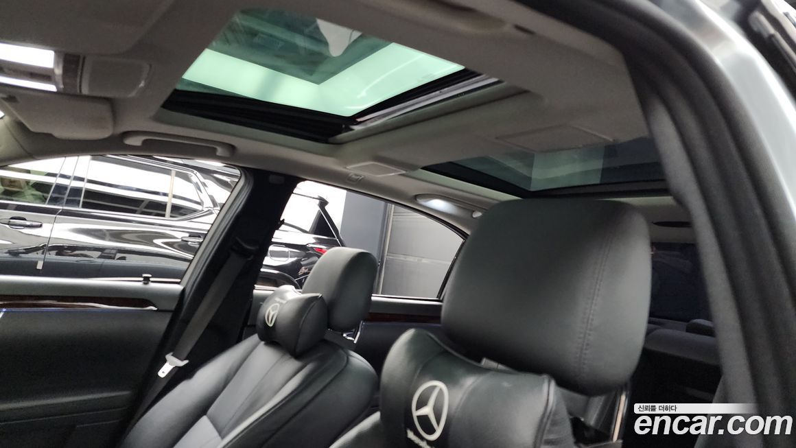 Mercedes-Benz S-Class 2008