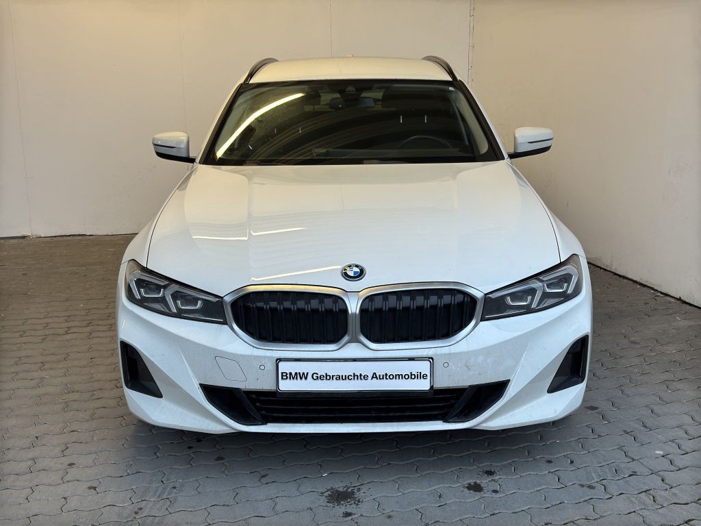 BMW 320 2022