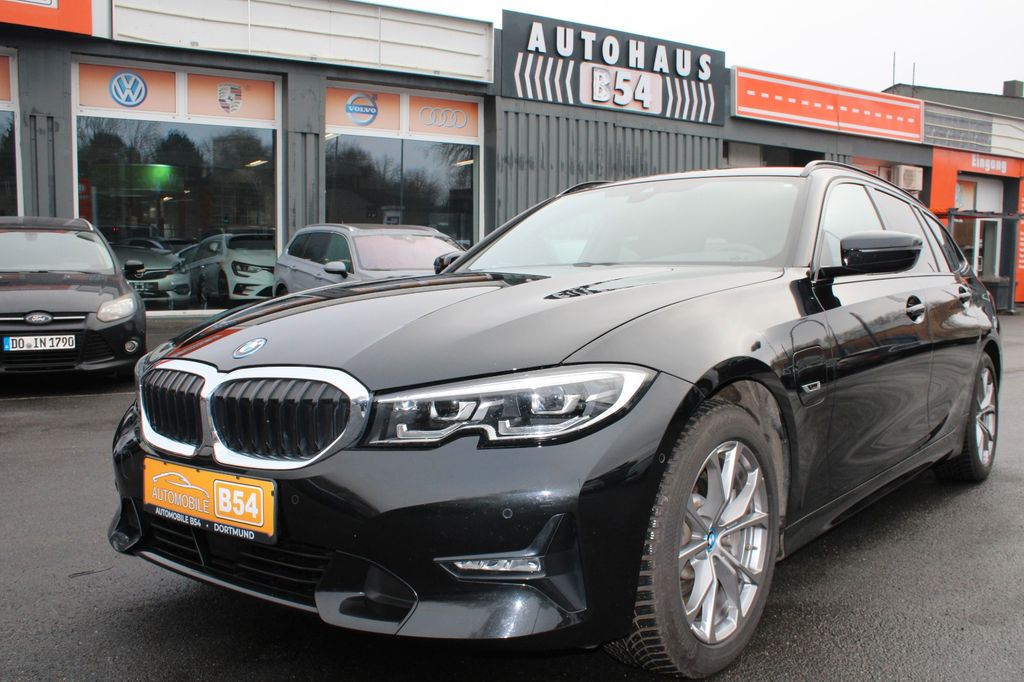 BMW 330 2022