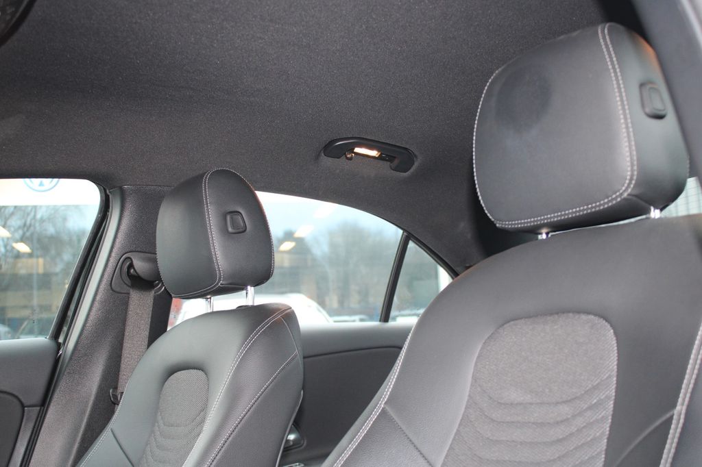 Mercedes-Benz A 180 2023