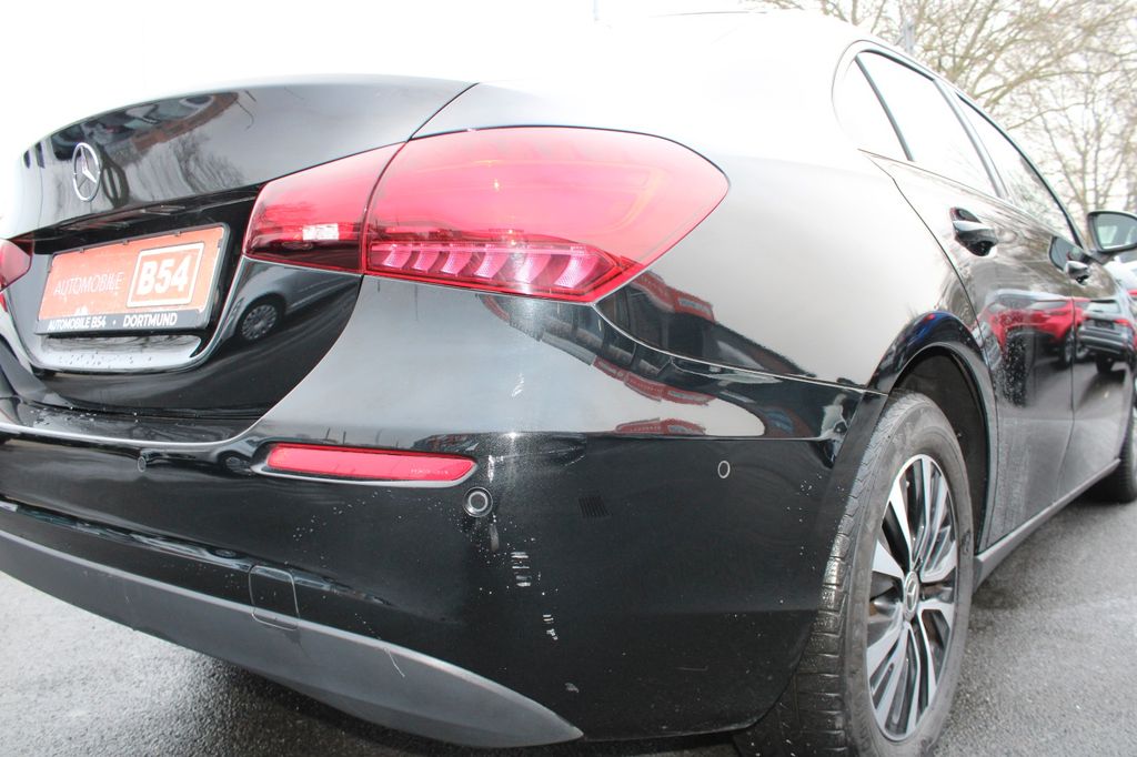 Mercedes-Benz A 180 2023