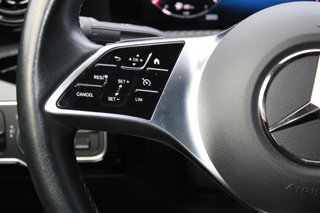 Mercedes-Benz A 180 2023