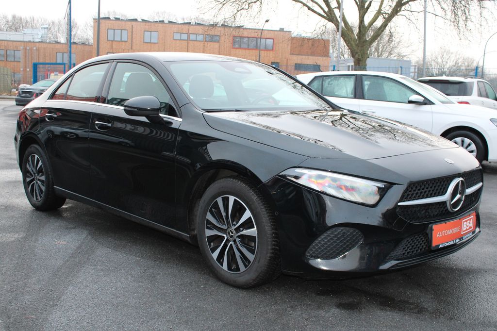 Mercedes-Benz A 180 2023