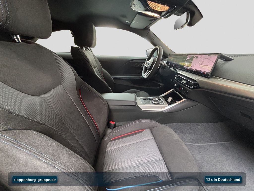 BMW 220 2025