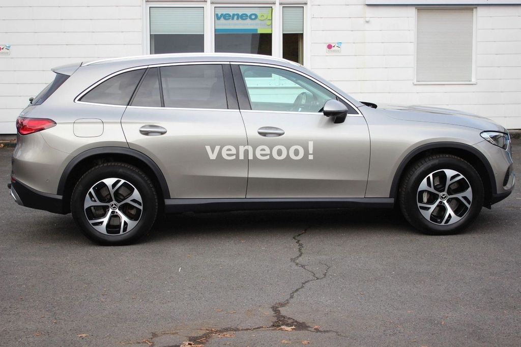 Mercedes-Benz GLC 300 2023