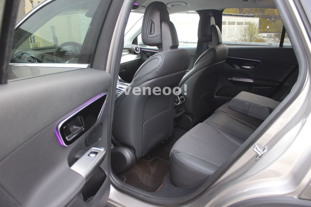 Mercedes-Benz GLC 300 2023