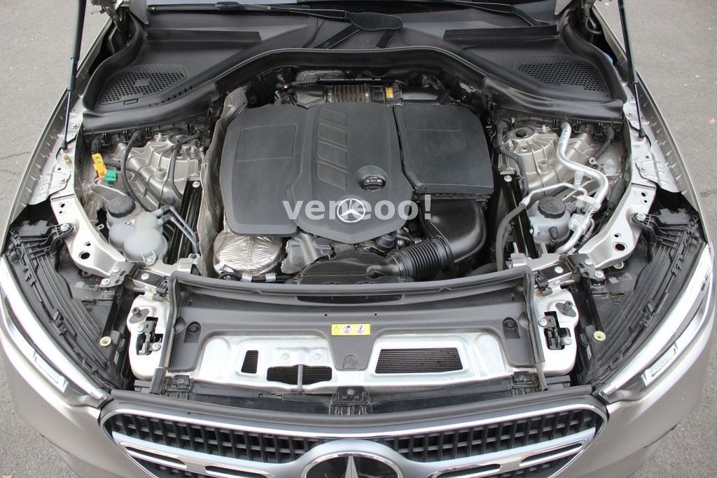 Mercedes-Benz GLC 300 2023