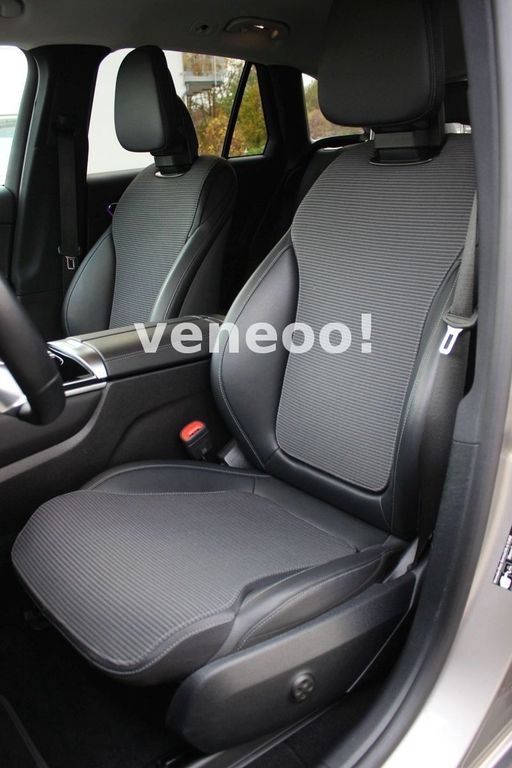 Mercedes-Benz GLC 300 2023
