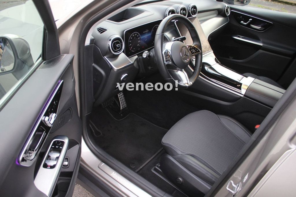 Mercedes-Benz GLC 300 2023