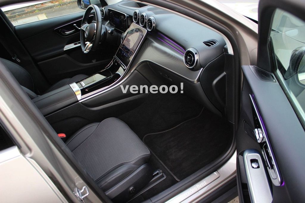 Mercedes-Benz GLC 300 2023
