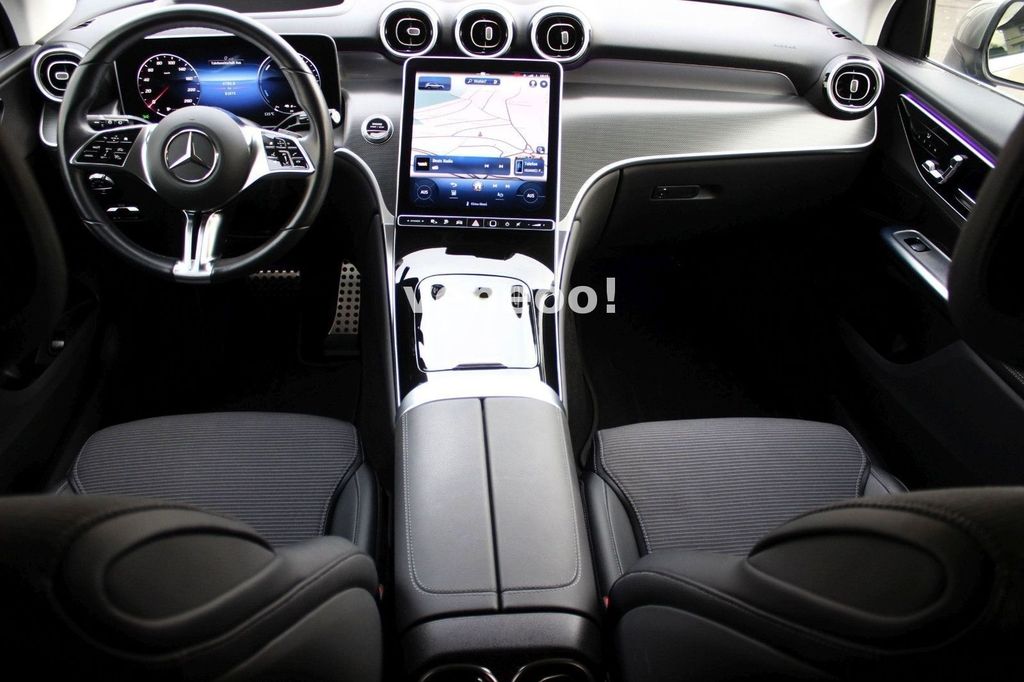 Mercedes-Benz GLC 300 2023