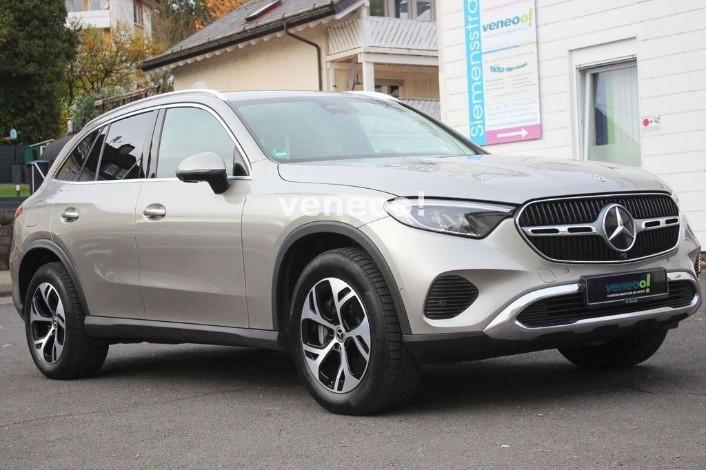 Mercedes-Benz GLC 300 2023