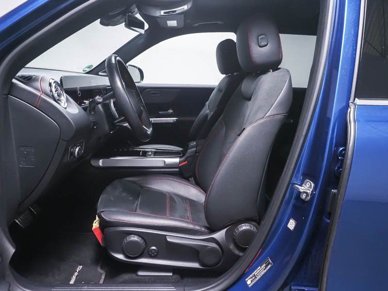 Mercedes-Benz EQB 2024