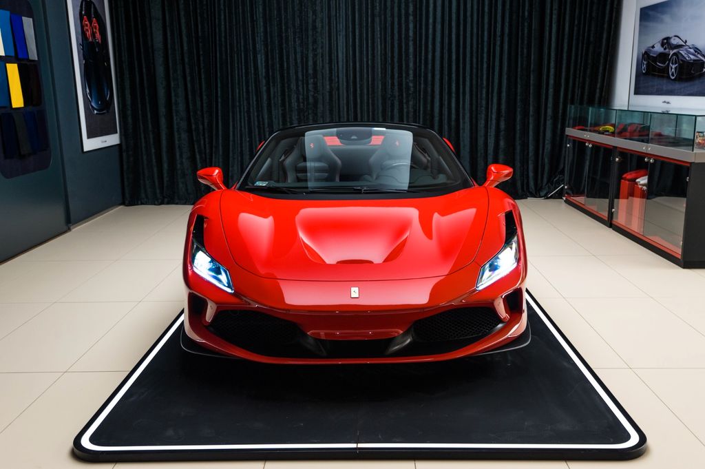 Ferrari F8 2020
