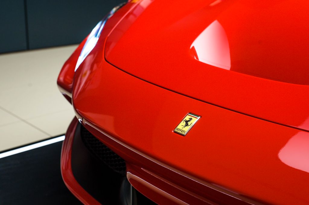 Ferrari F8 2020