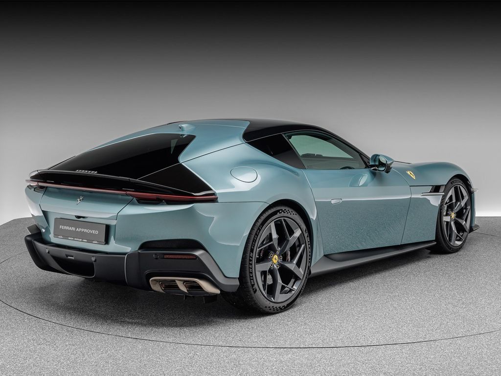 Ferrari 12Cilindri 2024