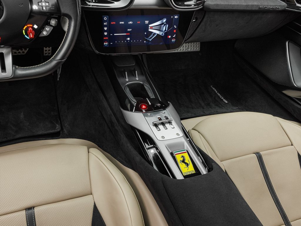 Ferrari 12Cilindri 2024