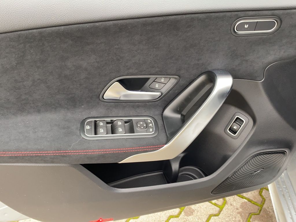 Mercedes-Benz A 250 2024