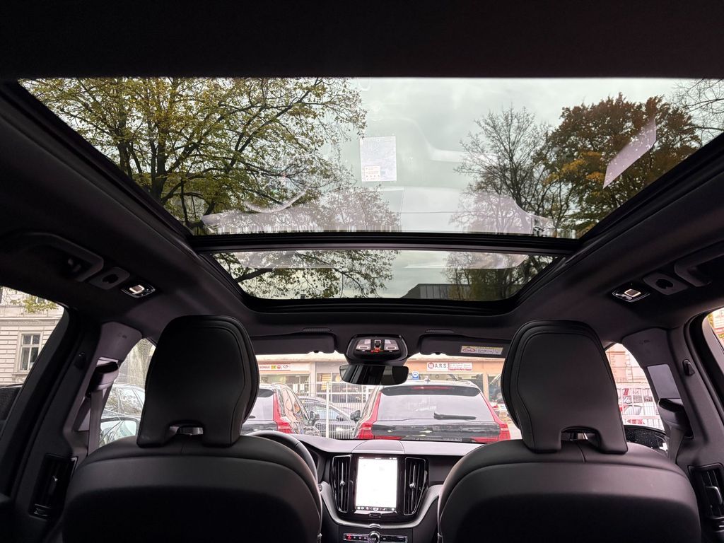 Volvo XC60 2025