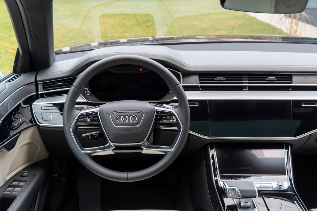 Audi A8 2025