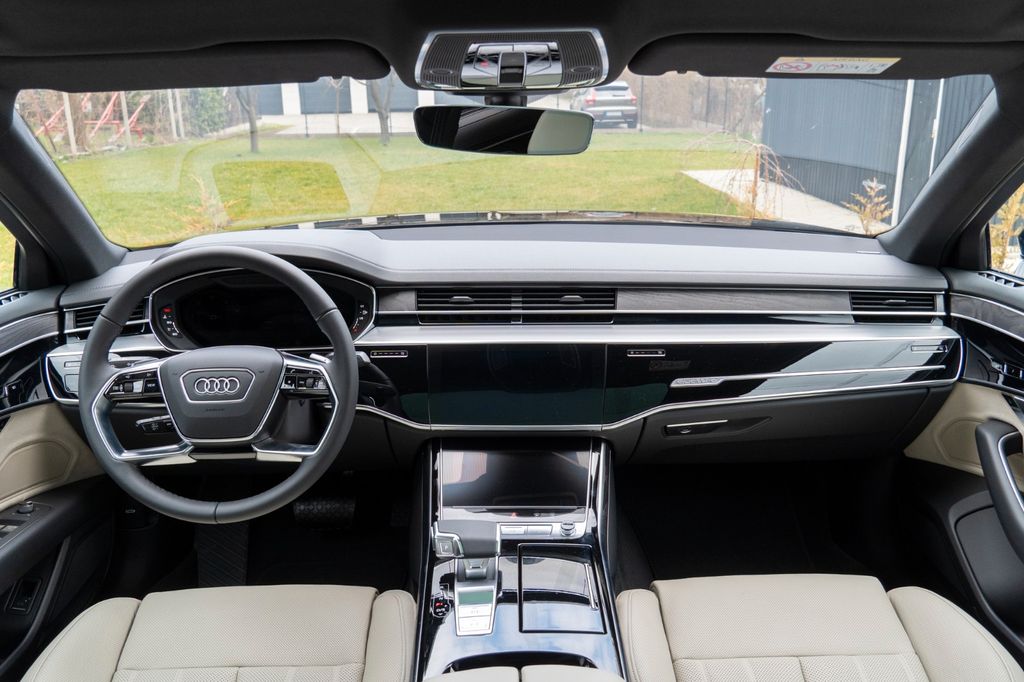 Audi A8 2025