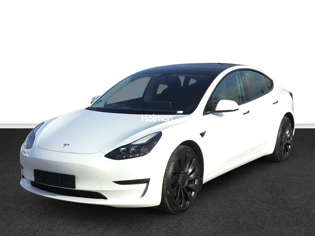 Tesla Model 3 2022