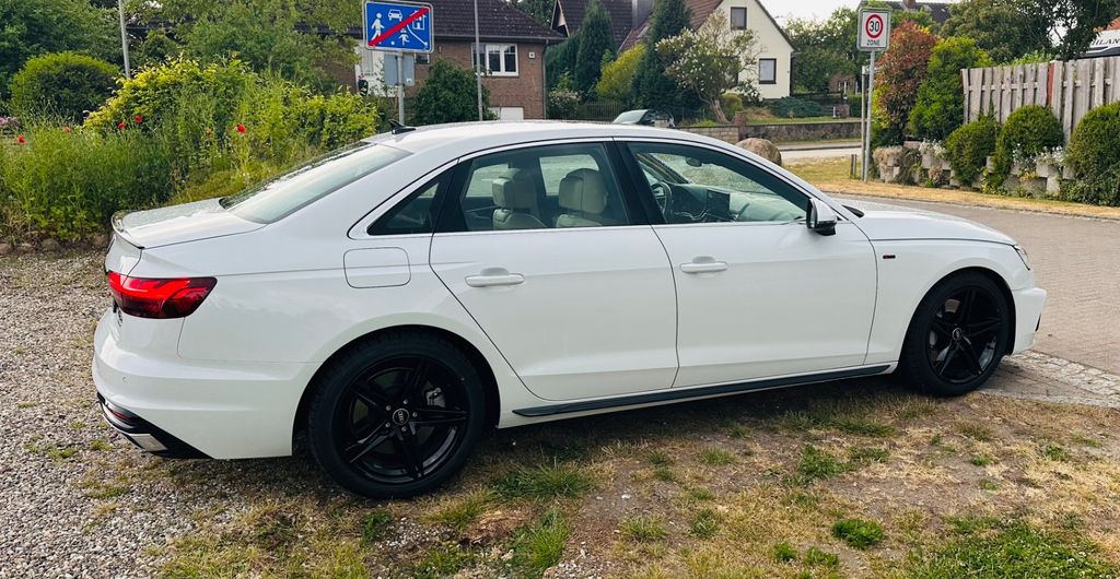 Audi A4 2022
