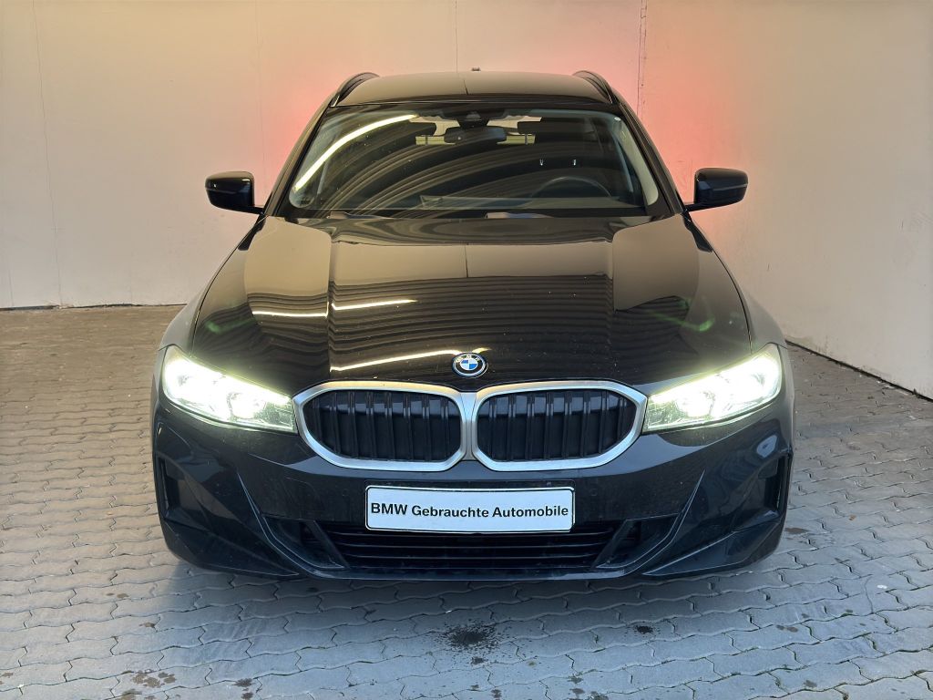 BMW 320 2022