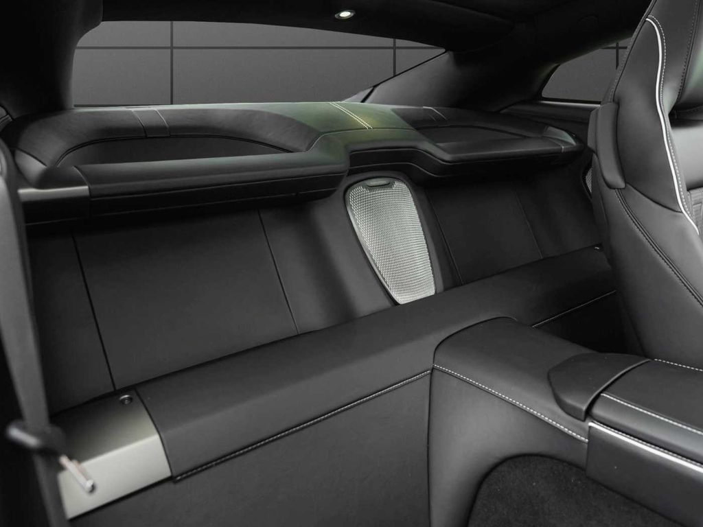 Aston Martin Vanquish