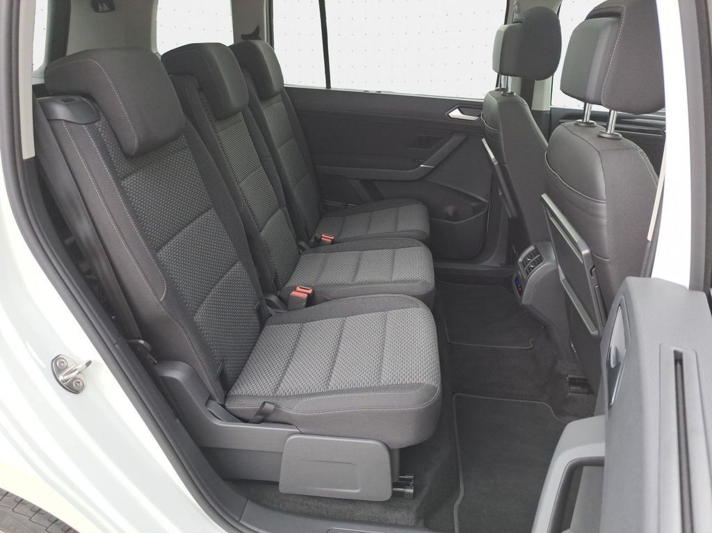 Volkswagen Touran 2024