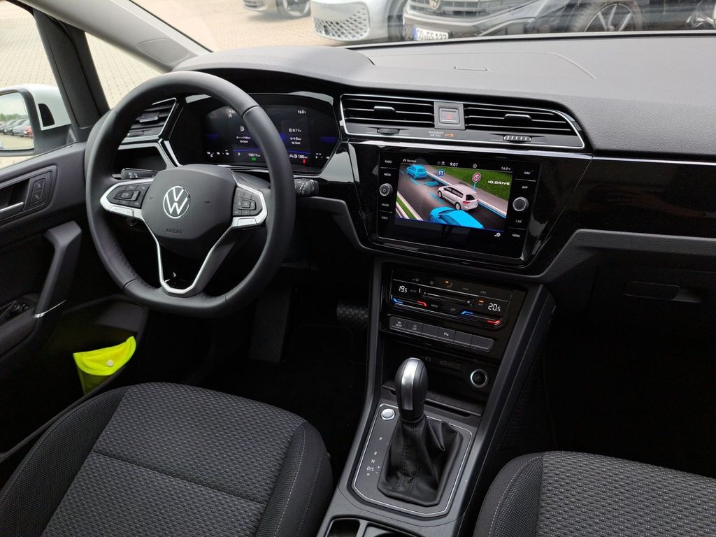 Volkswagen Touran 2024