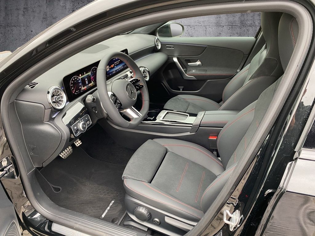 Mercedes-Benz A 200 2025