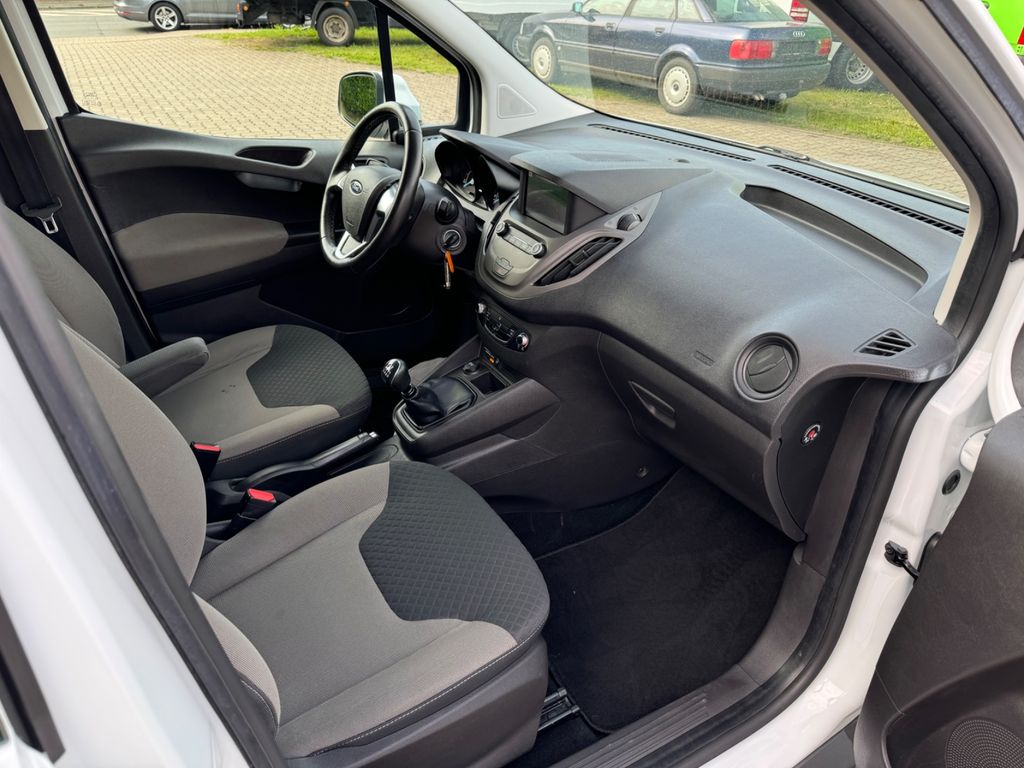 Ford Transit Courier 2018