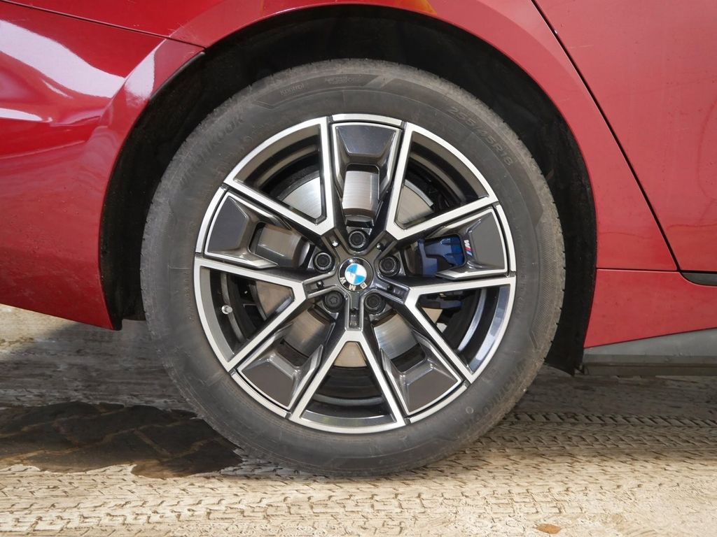 BMW i4 2024