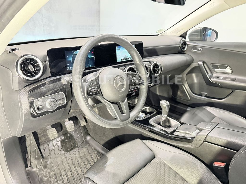 Mercedes-Benz A 180 2021