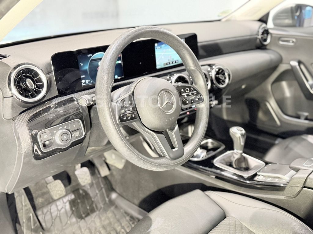 Mercedes-Benz A 180 2021