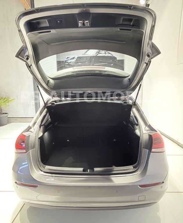 Mercedes-Benz A 180 2021