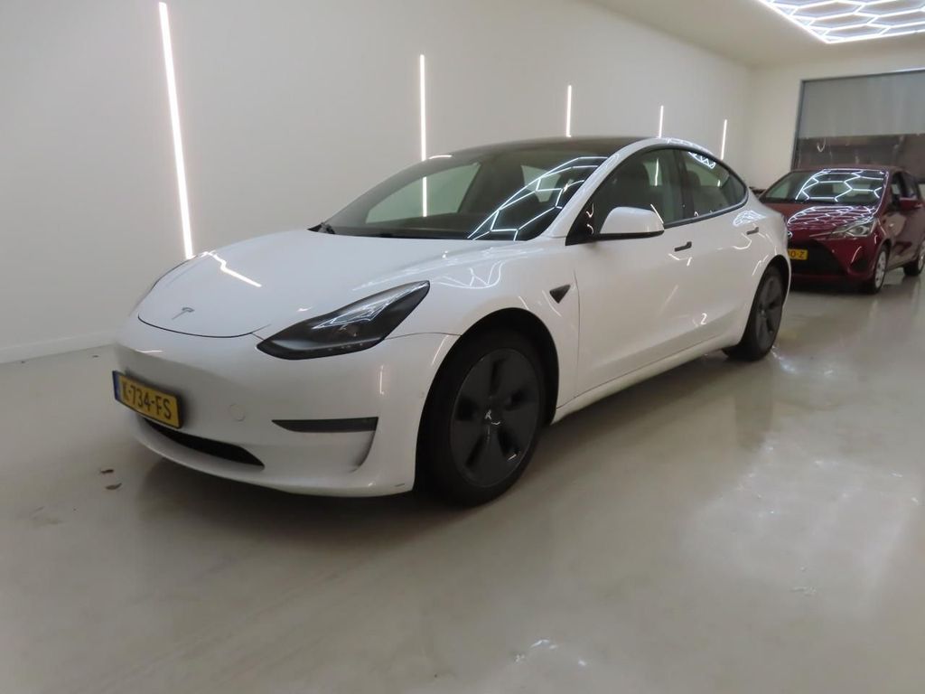 Tesla Model 3 2020