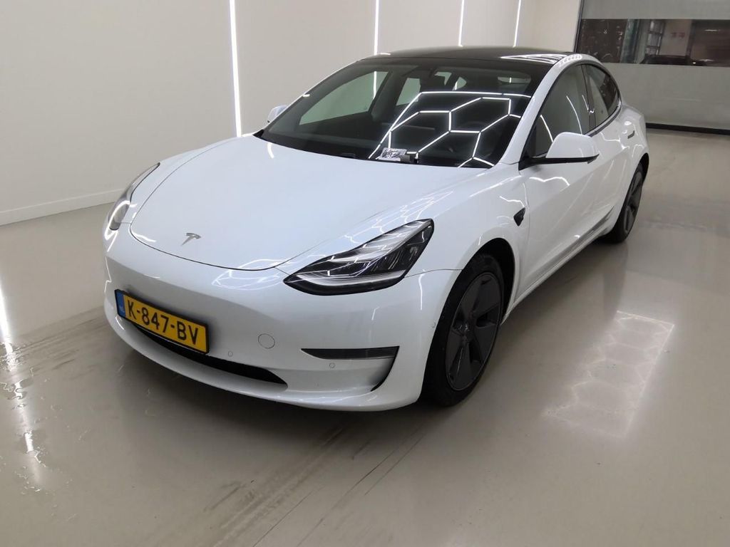 Tesla Model 3 2020