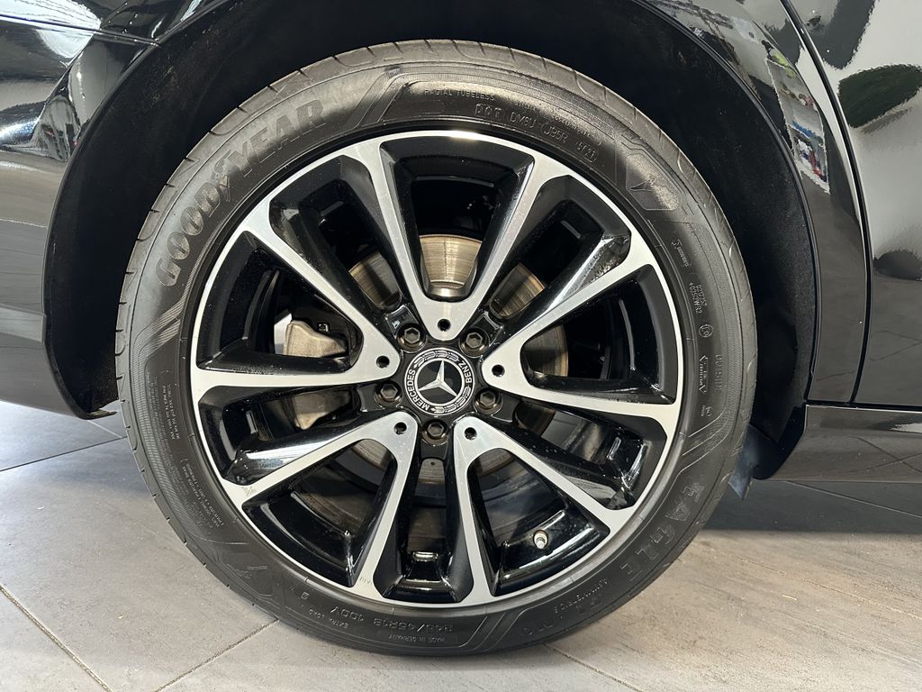 Mercedes-Benz E 300 2022