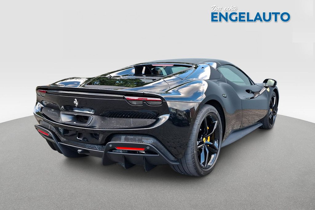 Ferrari 296 GTS 2025