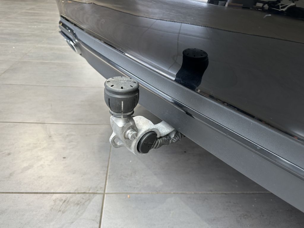 Mercedes-Benz E 300 2022