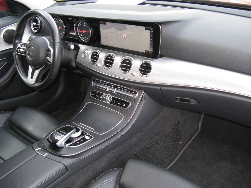 Mercedes-Benz E 300 2019