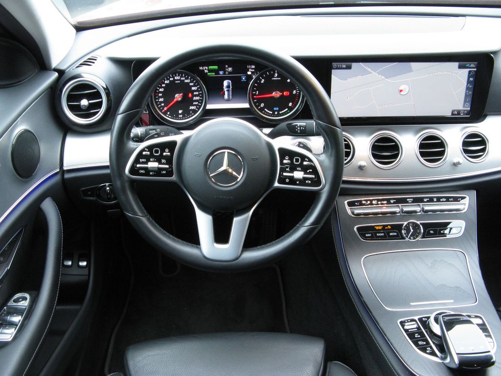 Mercedes-Benz E 300 2019