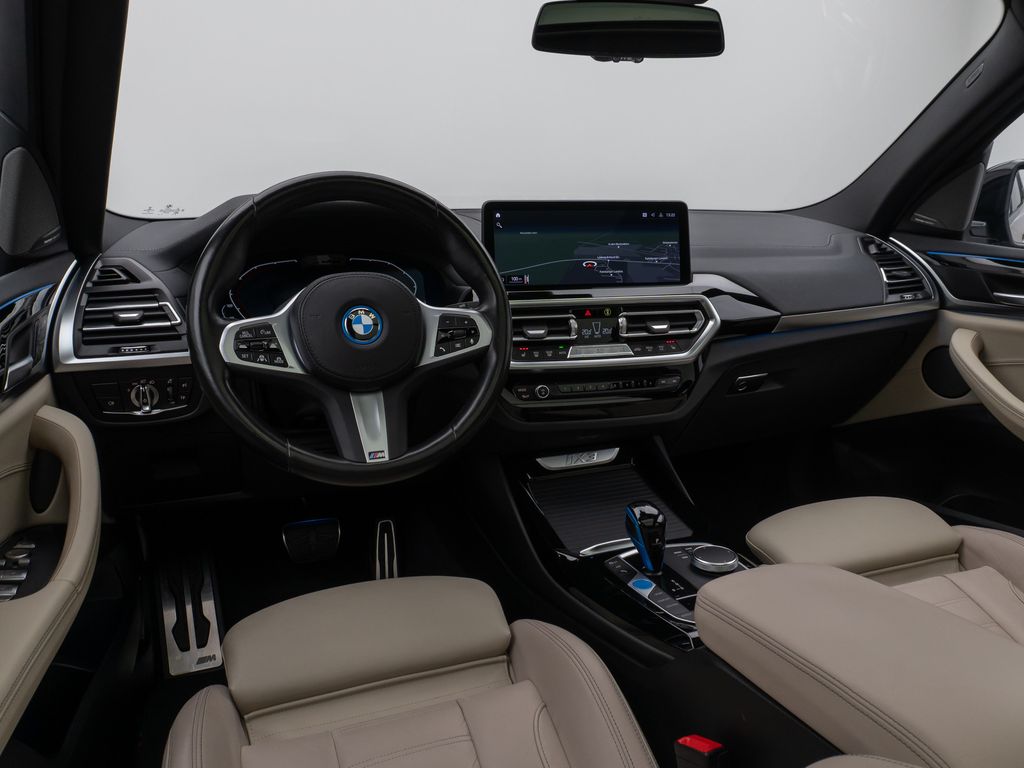 BMW iX3 2022