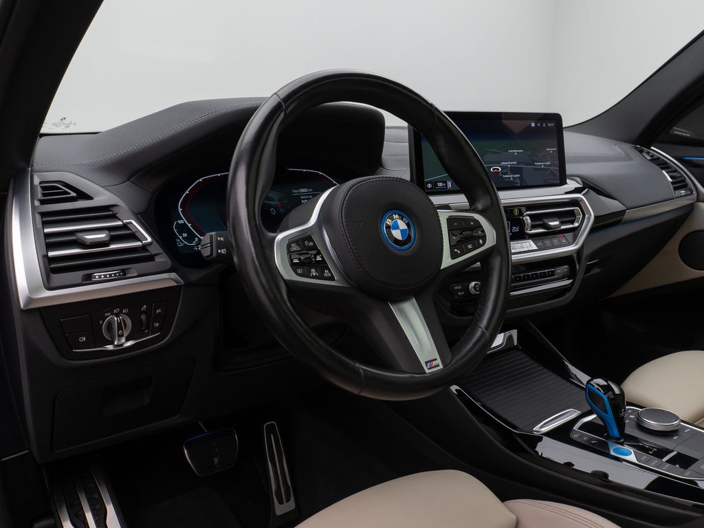 BMW iX3 2022