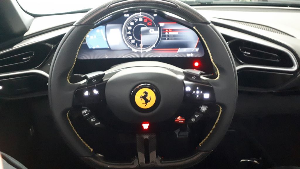 Ferrari 296 GTS 2024